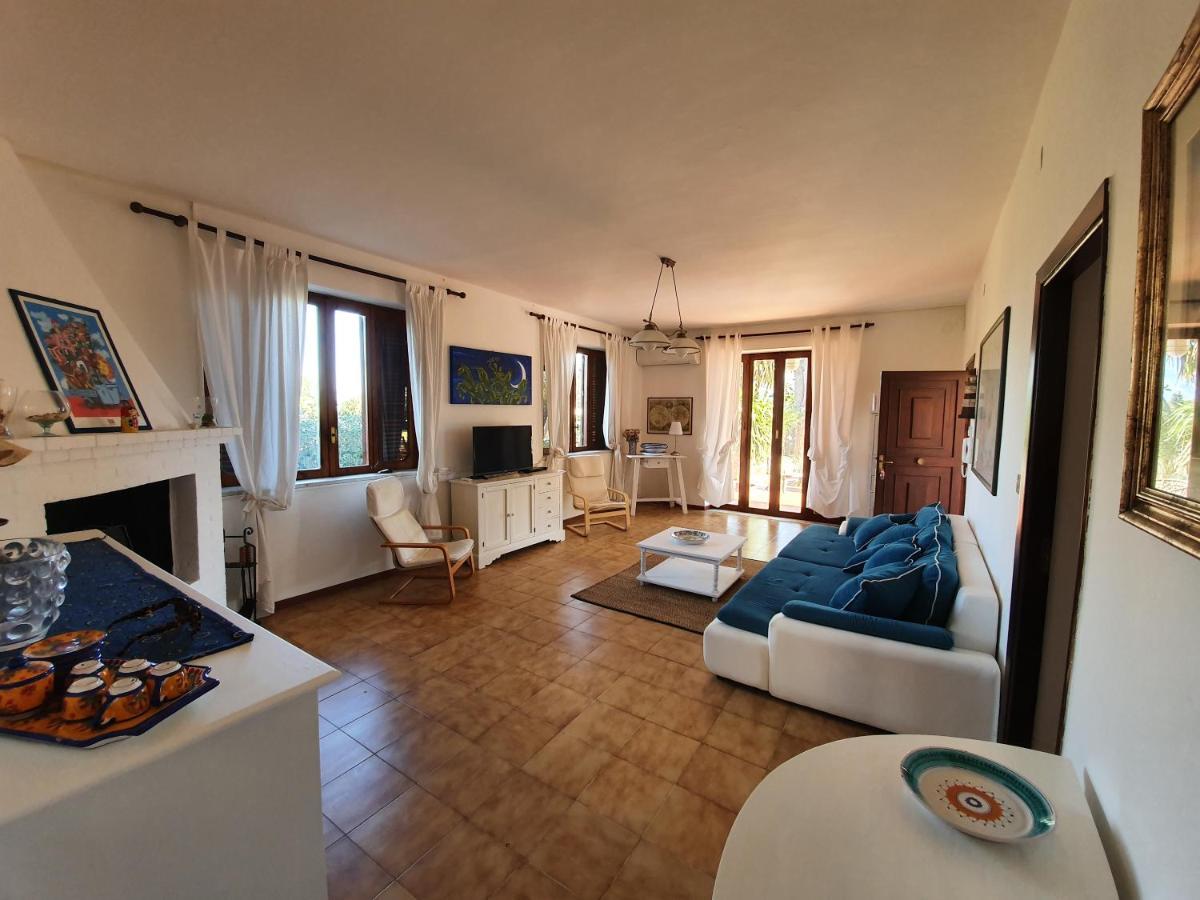 Villa Mariella Carini Buitenkant foto