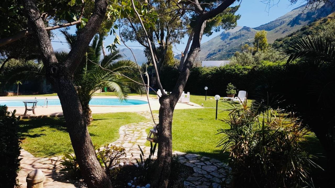 Villa Mariella Carini Buitenkant foto